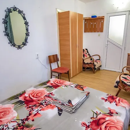 Апартаменты Old House