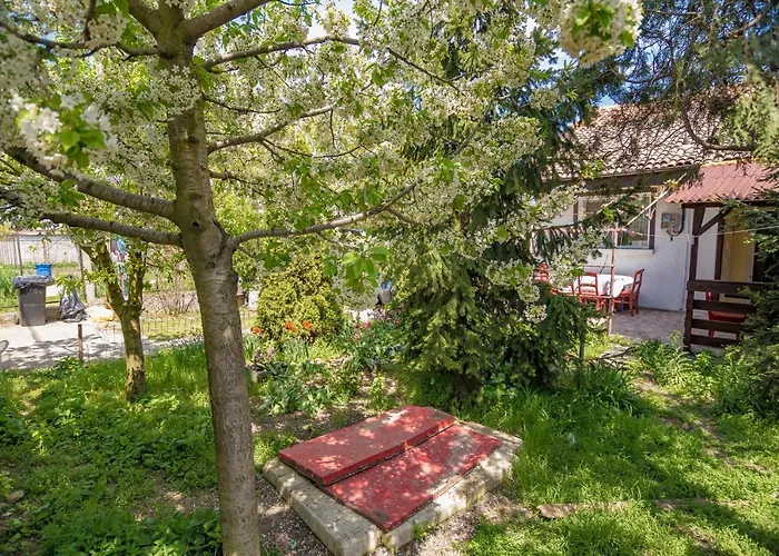 Апартаменты Old House