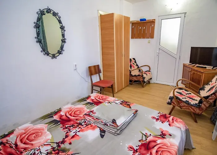 Апартаменты Old House