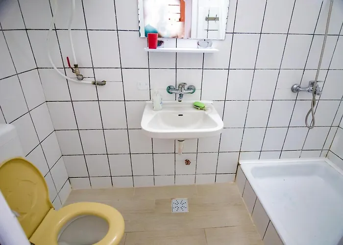 Apartment Old House *